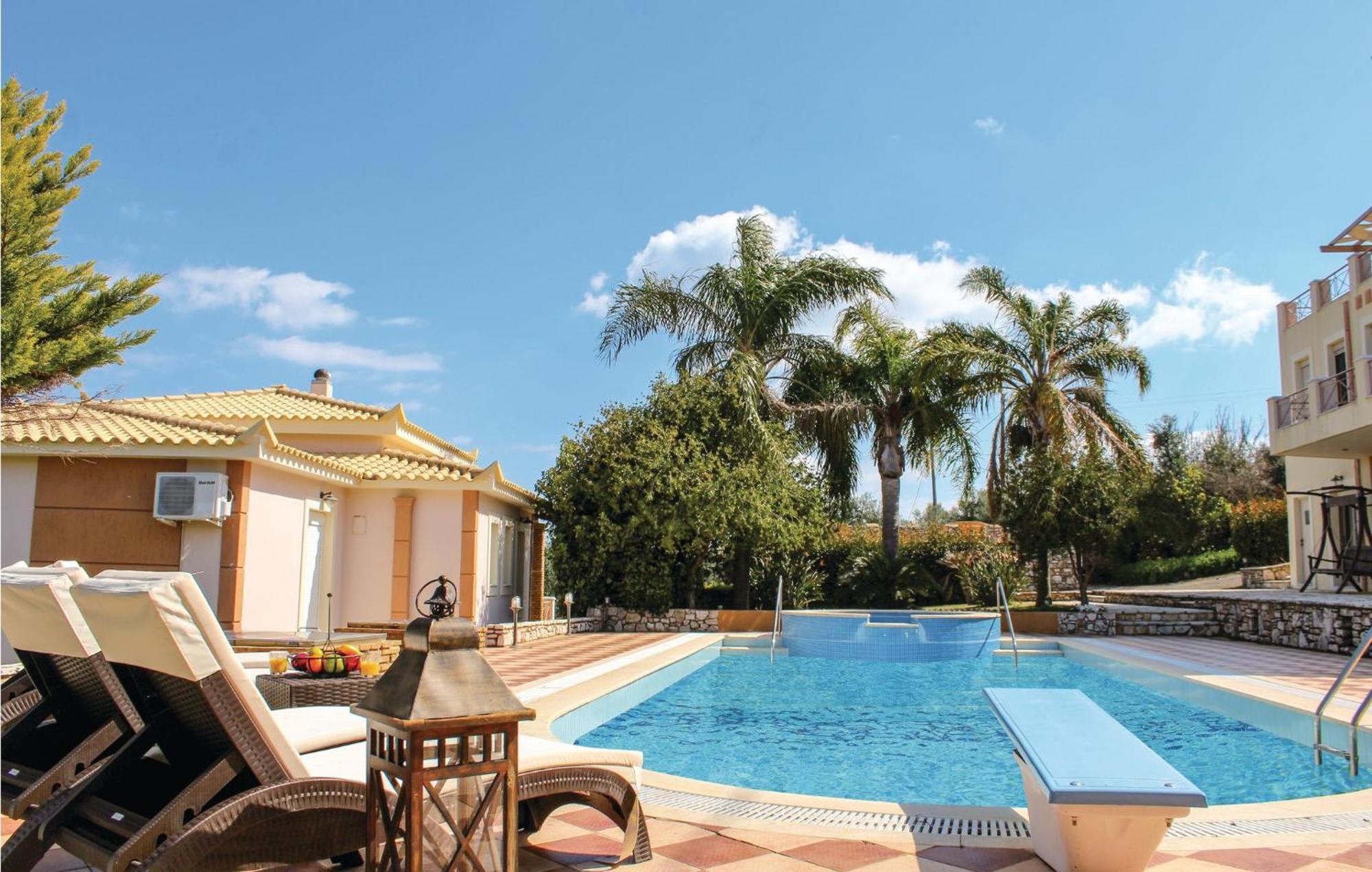 Amazing Home In Koroni With Wifi エクステリア 写真