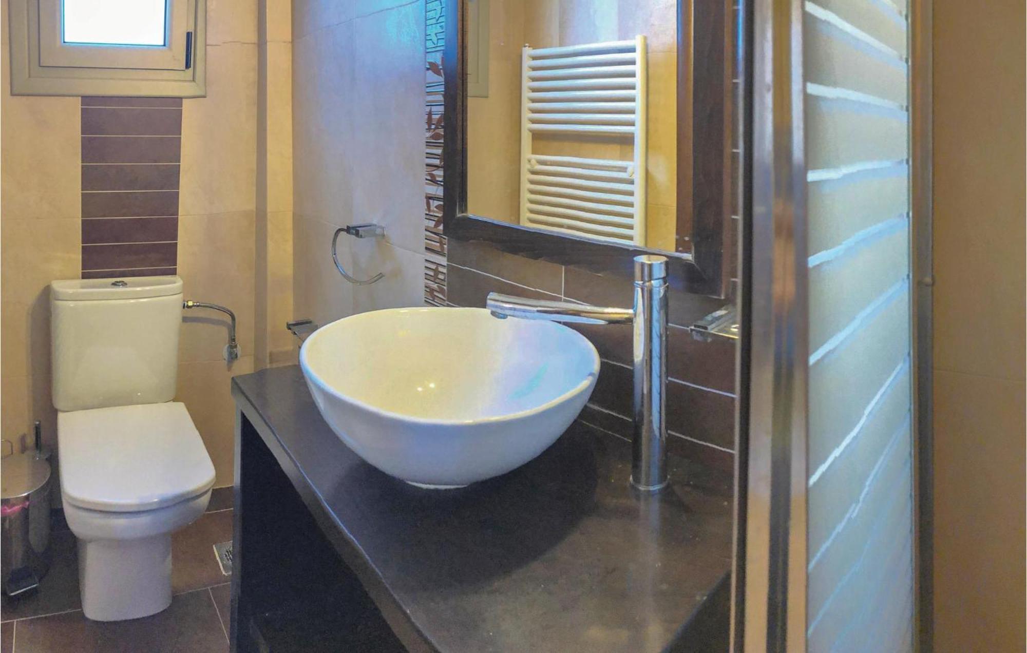 Amazing Home In Koroni With Wifi エクステリア 写真