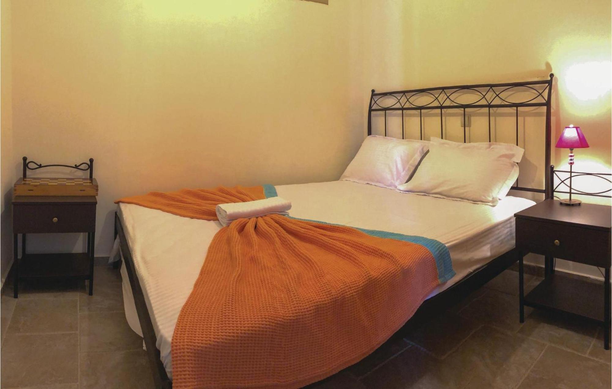 Amazing Home In Koroni With Wifi エクステリア 写真