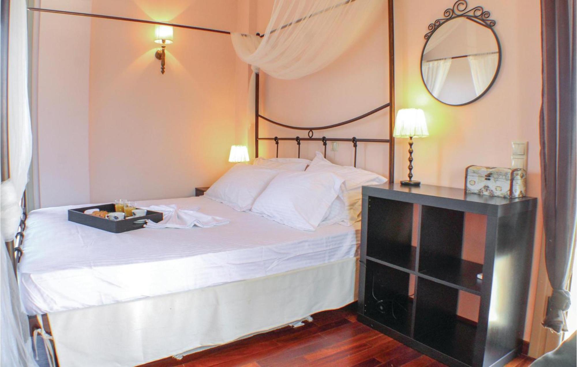 Amazing Home In Koroni With Wifi エクステリア 写真