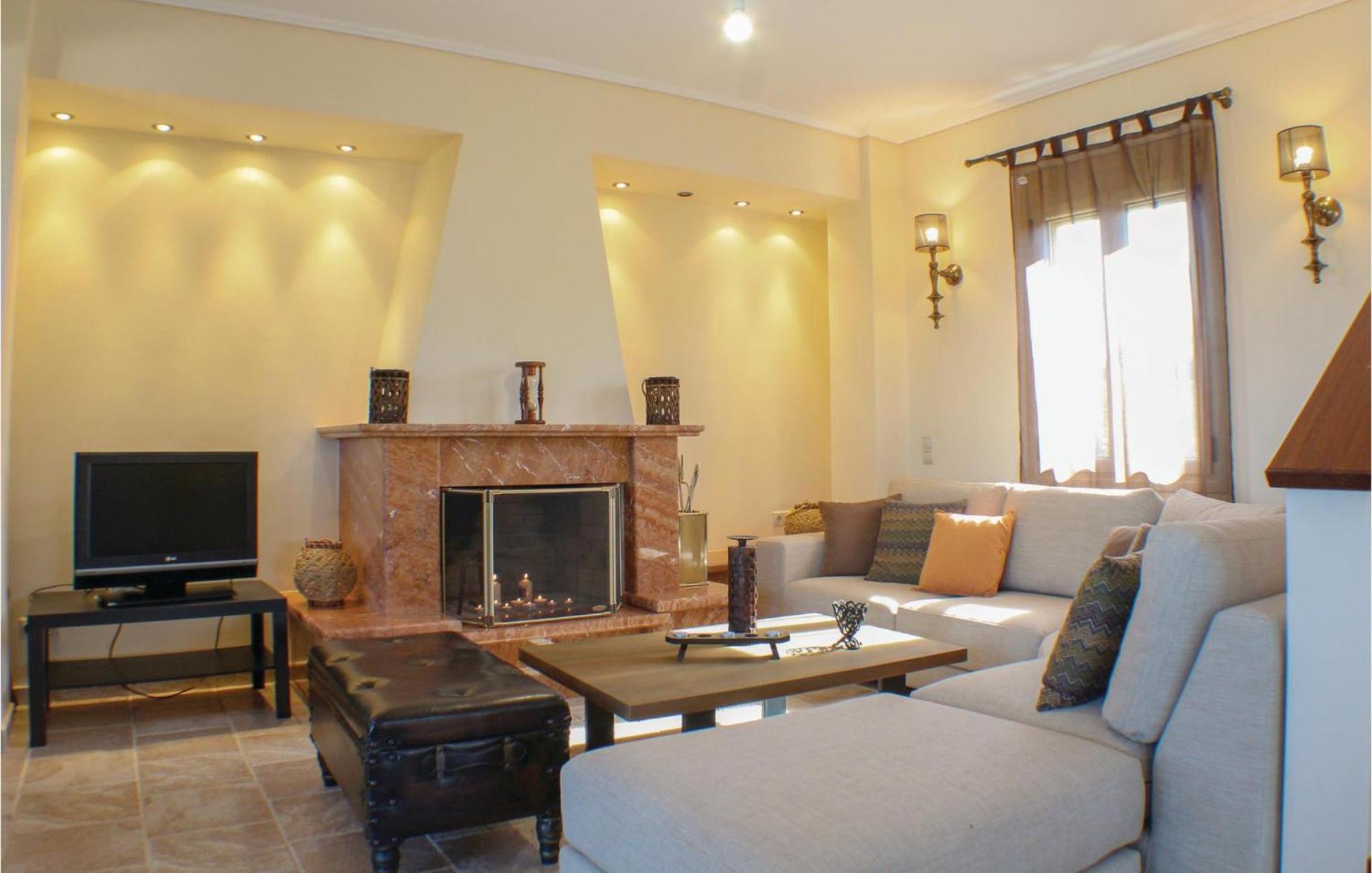 Amazing Home In Koroni With Wifi エクステリア 写真