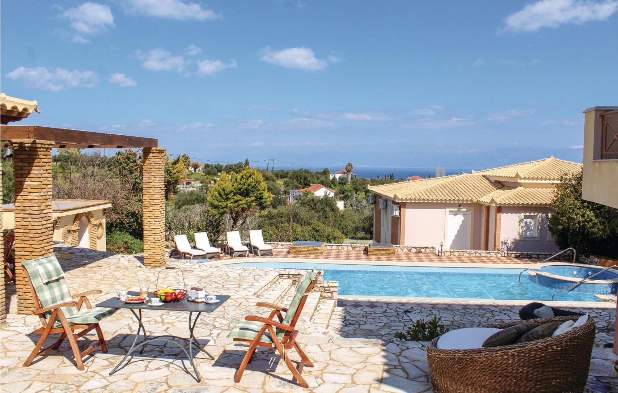 Amazing Home In Koroni With Wifi エクステリア 写真