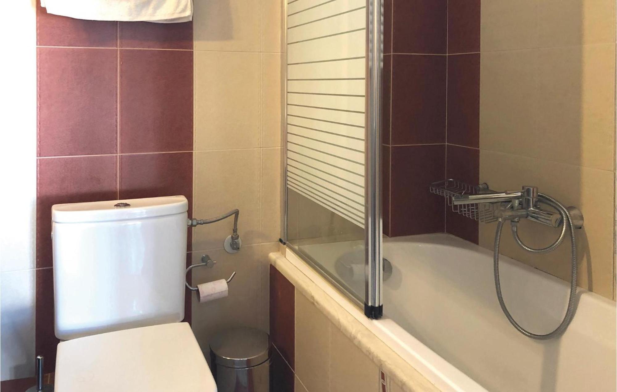 Amazing Home In Koroni With Wifi エクステリア 写真