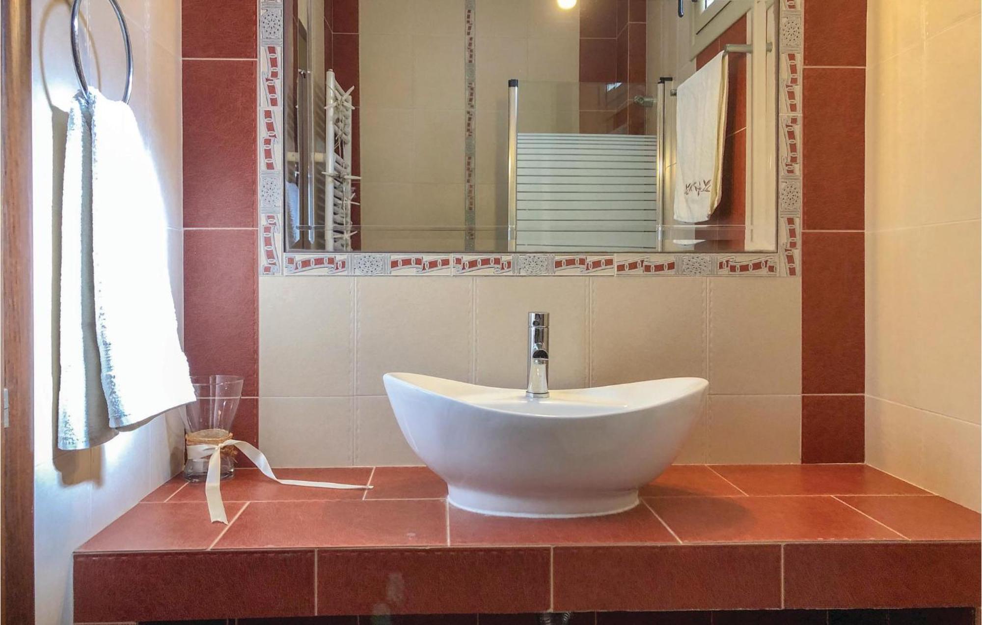 Amazing Home In Koroni With Wifi エクステリア 写真